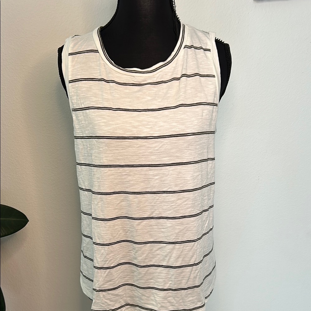 Striped Sleeveless Top size M NWT